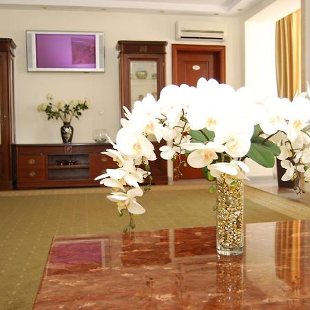 Platinum Hotel Кишинёв Экстерьер фото
