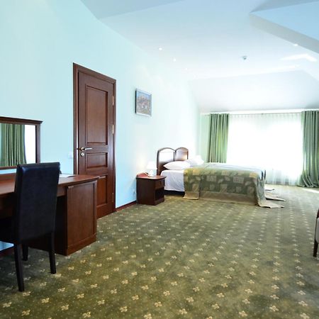 Platinum Hotel Кишинёв Экстерьер фото