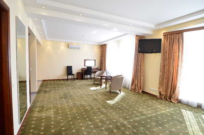 Platinum Hotel Кишинёв Экстерьер фото
