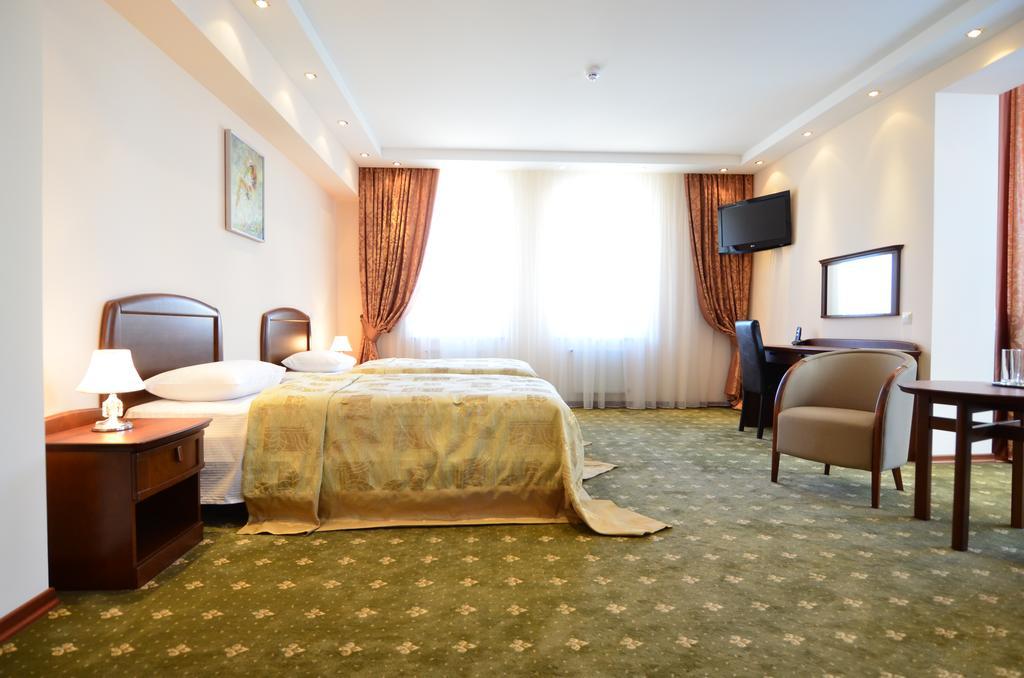 Platinum Hotel Кишинёв Экстерьер фото